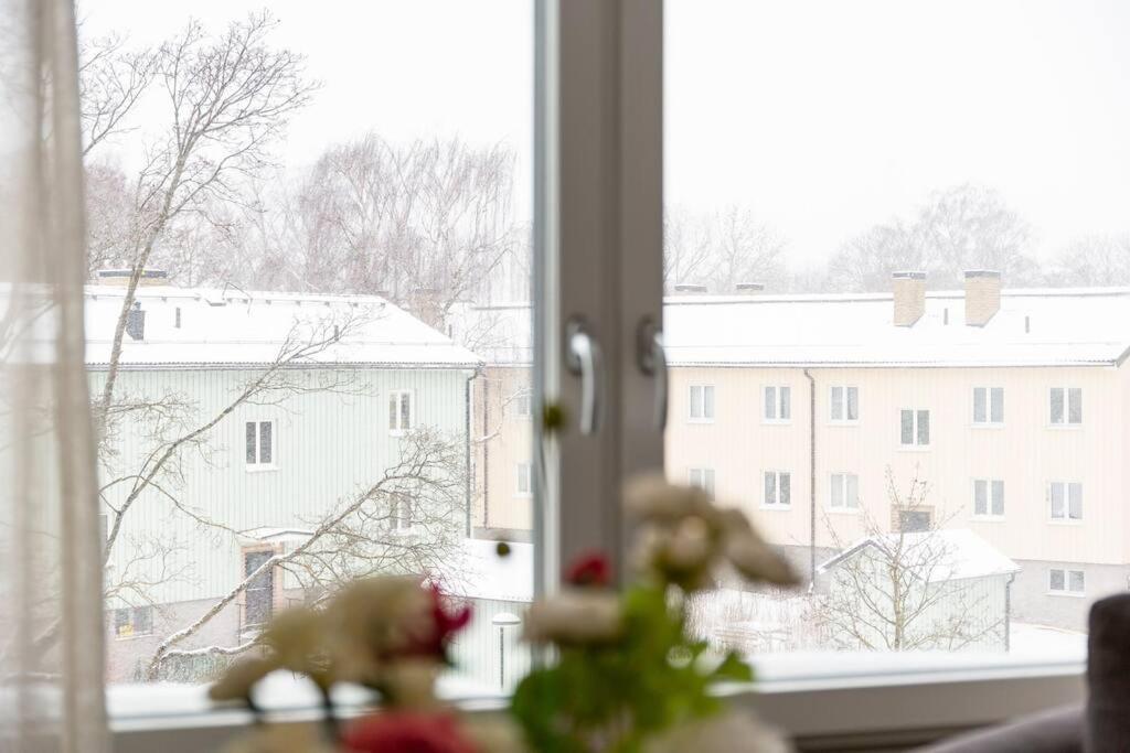 Modern Scandinavian In Huoneisto