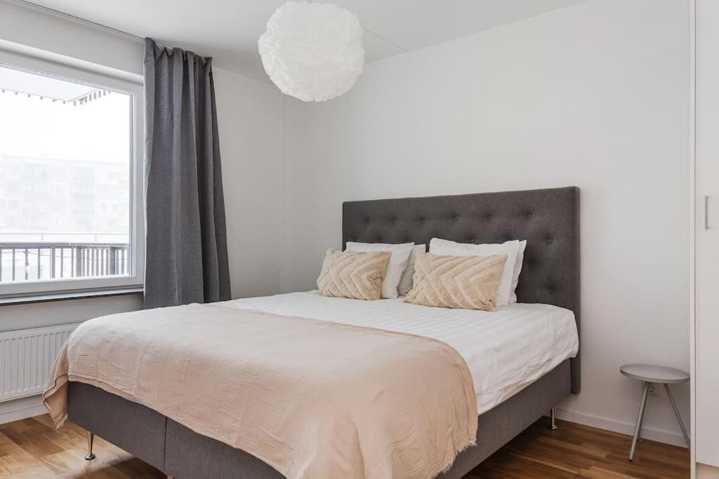 Modern Scandinavian In Huoneisto Tukholma